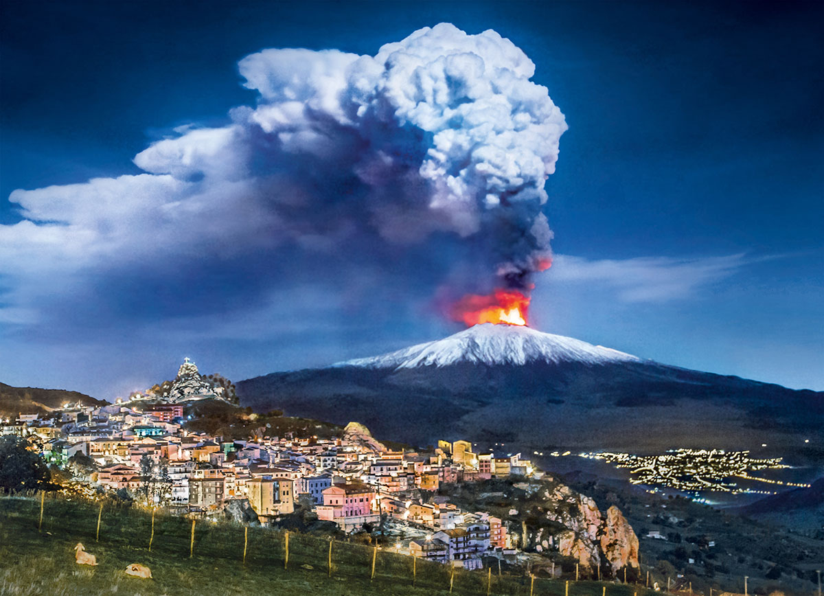 Три действующих вулкана