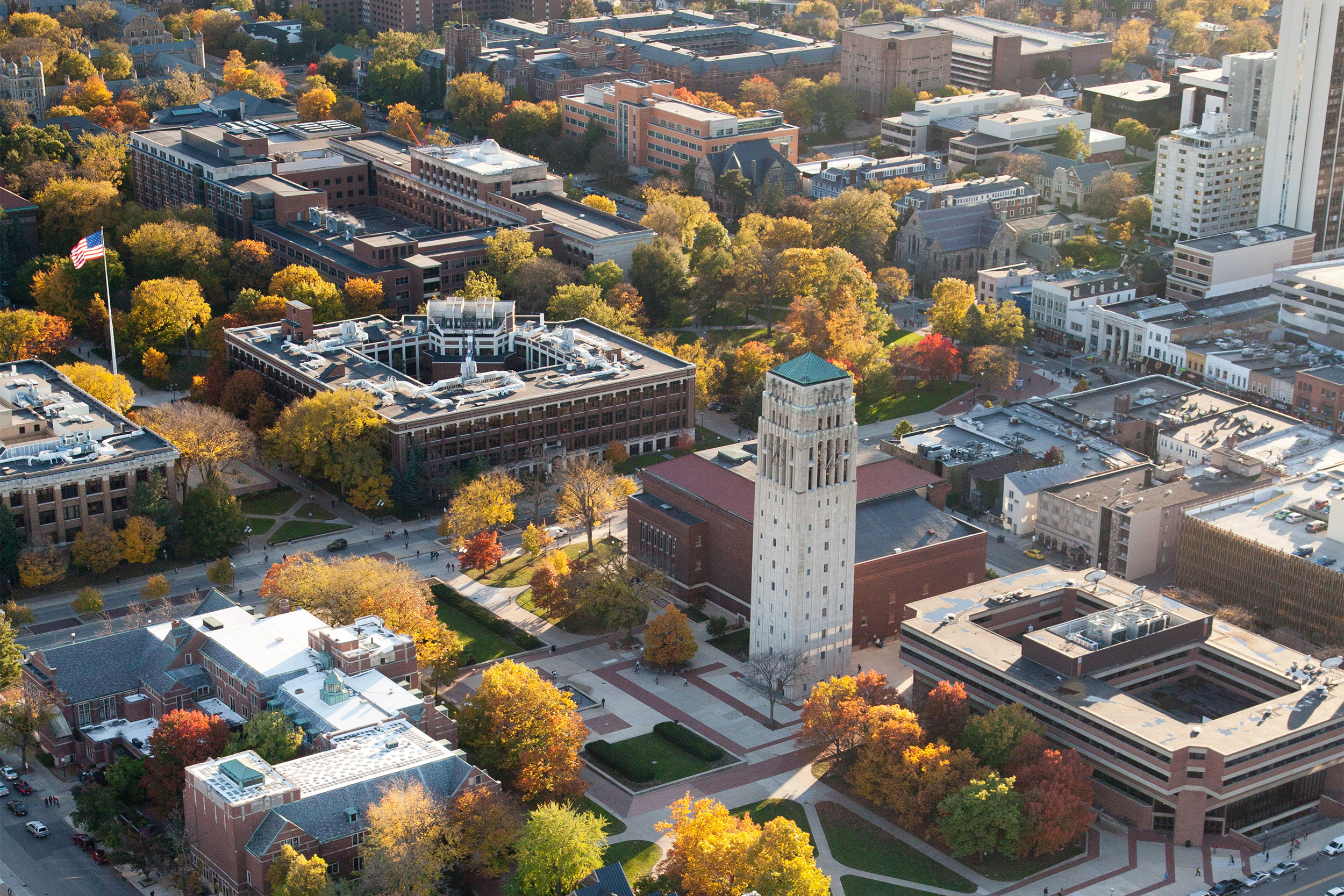 University of Michigan в Ann Arbor, Университет Мичигана в Энн-Арбор ( Детройт, США)