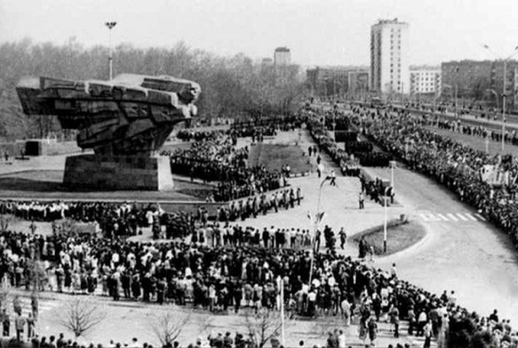 35 лет назад Набережные Челны переименовали в Брежнев