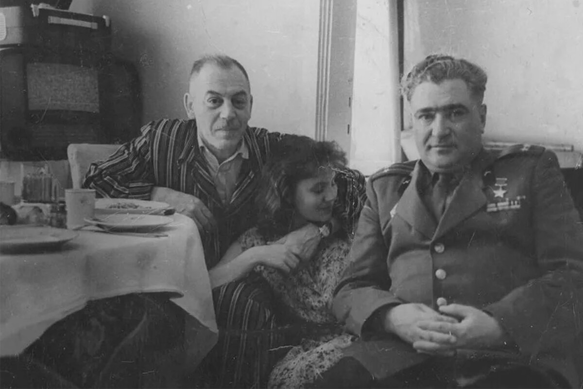 Какую тайну унесла в могилу последняя жена Василия Сталина ? | Загадки истории | Дзен