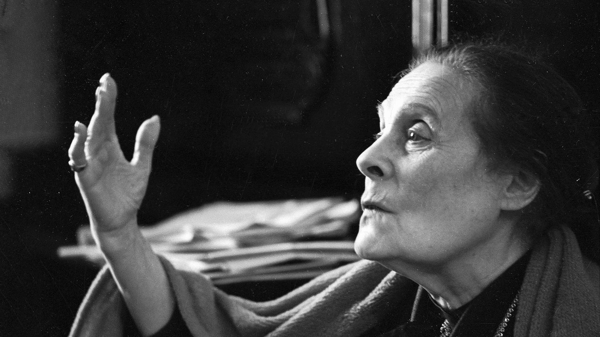 Укротительница: как Лиля Брик покорила Владимира Маяковского | Статьи | Известия