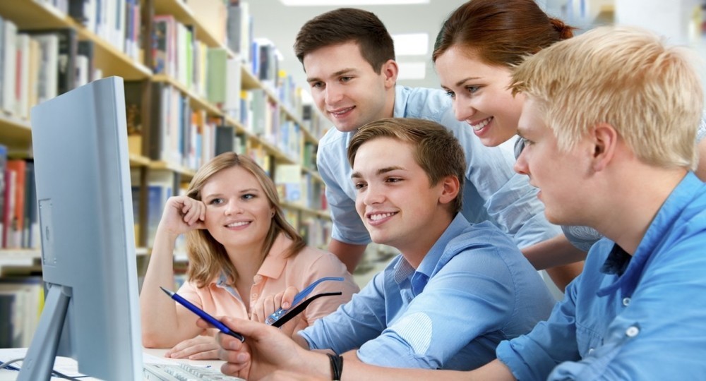 Цифровой сервис «Мой колледж» для студентов и преподавателей организаций СПО начнет работать в РФ с 2023 года | Вести образования