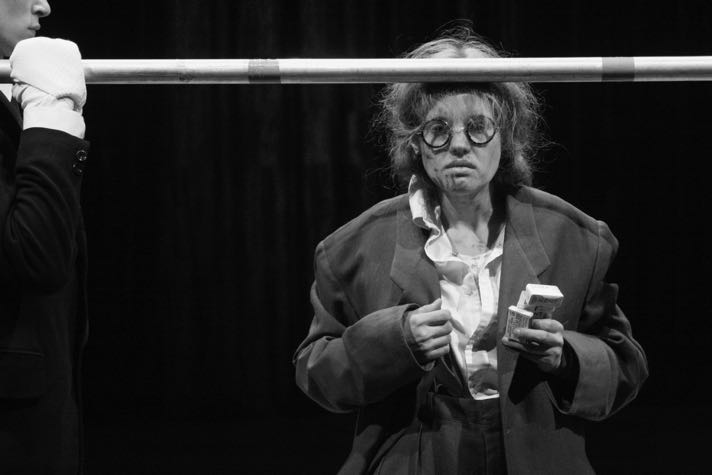 Театръ • Анна Синякина, Мария Смольникова: Люди-куклы