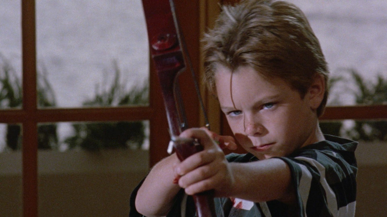 Майки (1992) - Mikey - актеры и роли - Брайан Бонсолл - голливудские фильмы - Кино-Театр.Ру