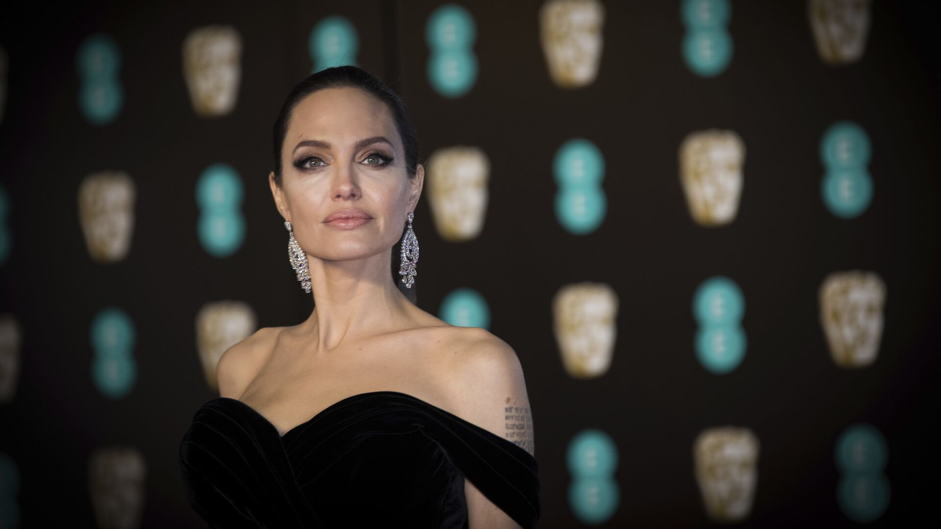 Анджелина Джоли раскрыла подробности своей личной жизни - РИА Новости, 30.09.2025