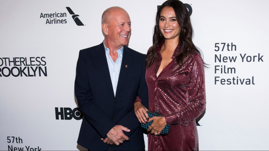 Брюс Уиллис и деменция: почему семья готовится к похоронам