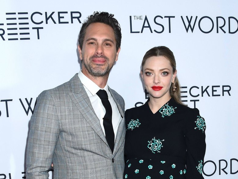 Аманда Сэйфрид и Томас Садоски сыграли тайную свадьбу