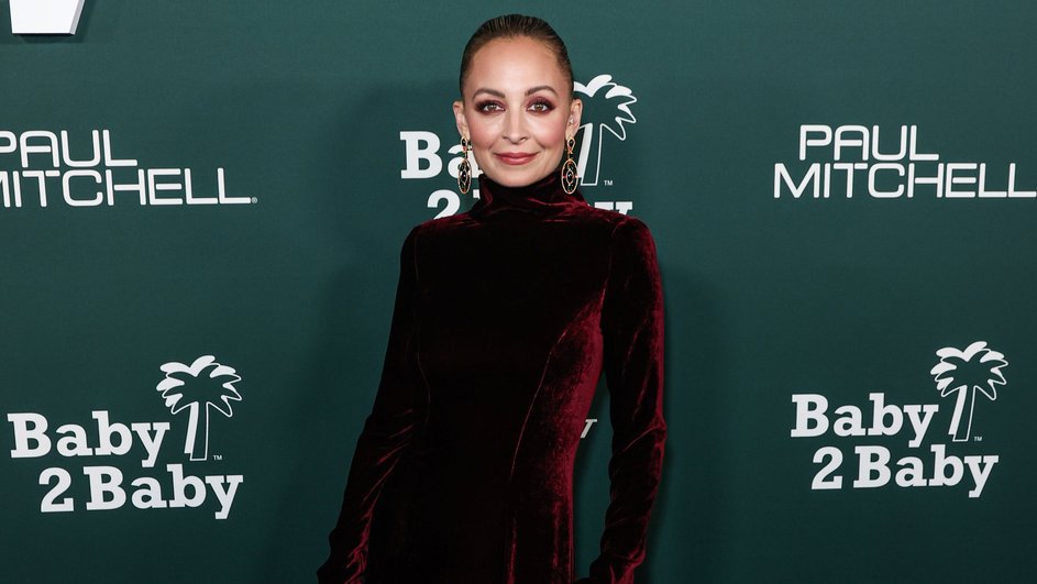 Внешний вид Николь Ричи на фото папарацци вызвал споры в сети