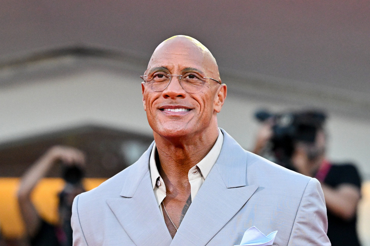 Дуэйн Джонсон расплакался на премьере «Крушащей машины» в Венеции. Фильм встретили долгими овациями - Афиша Daily