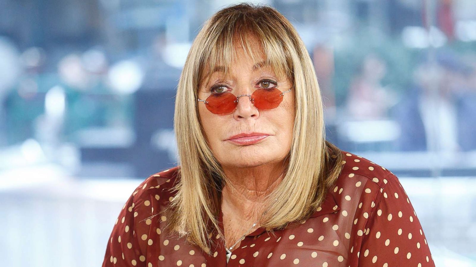 Penny Marshall dead at 75 due to complications from diabetes - ABC News