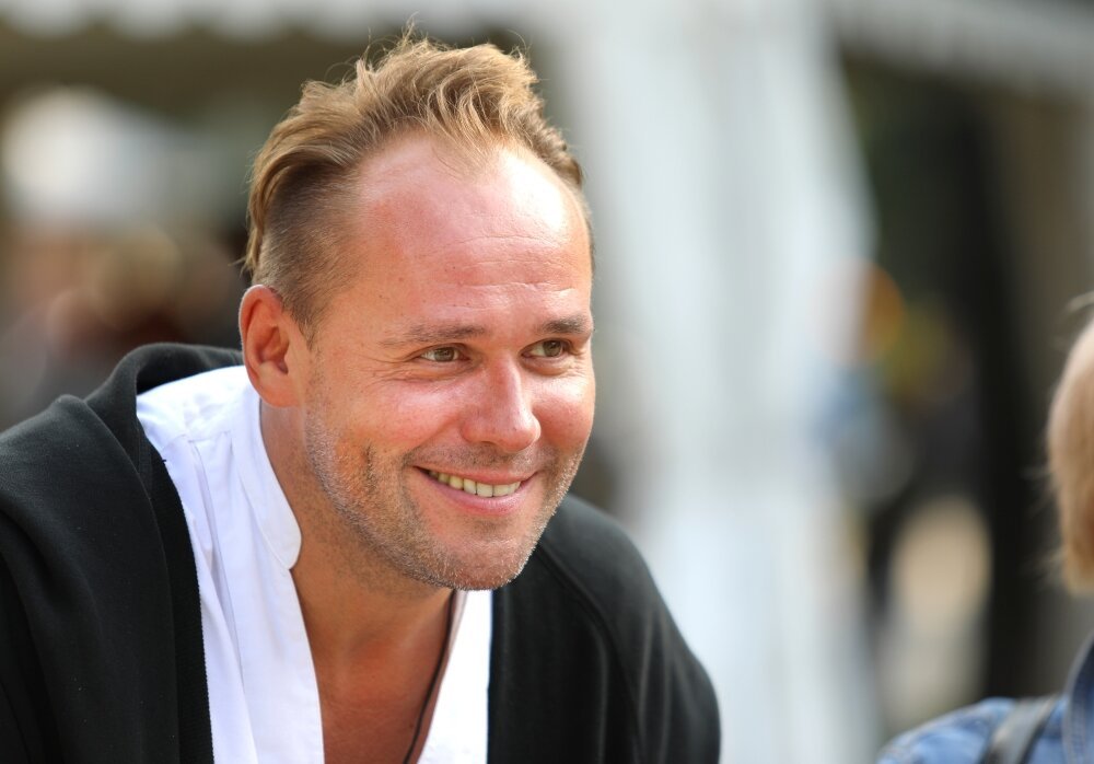 Максим Аверин стал похож на старика - фото