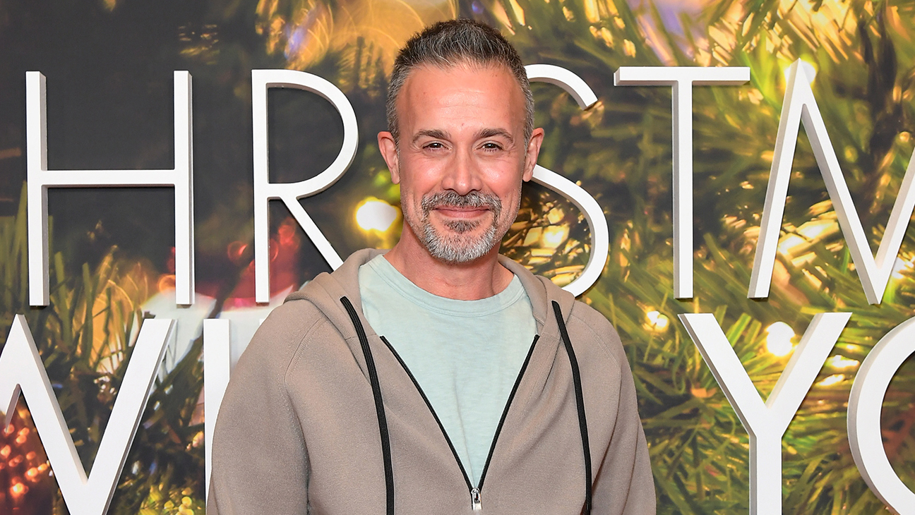 Фредди Принц младший попал в историю