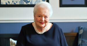 Оливия де Хэвилленд: 104