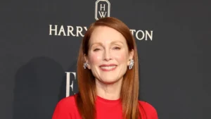 Джулианна Мур