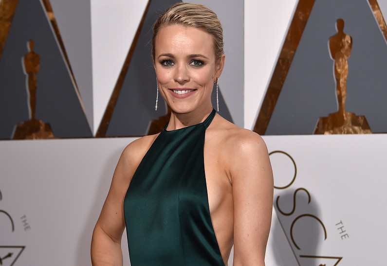 Беременная Рэйчел МакАдамс показала округлившийся живот. Фото! | OK-magazine.ru