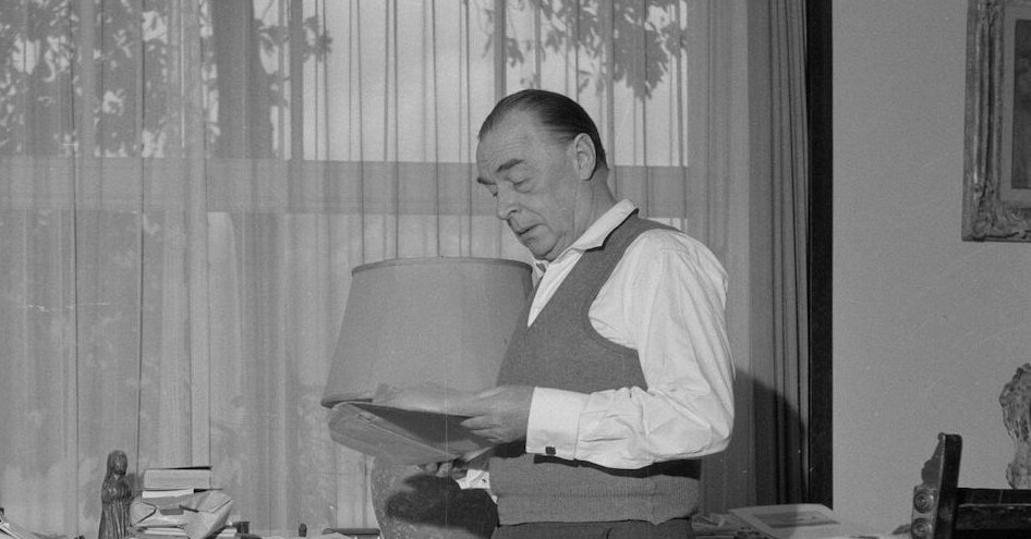 Писательская карьера