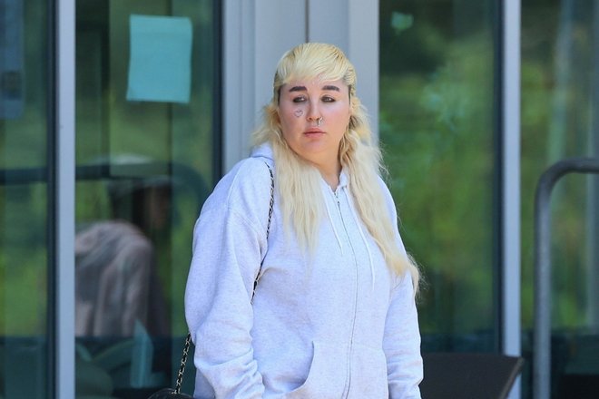 Аманда Байнс