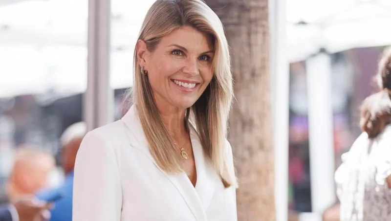 Лори Лафлин