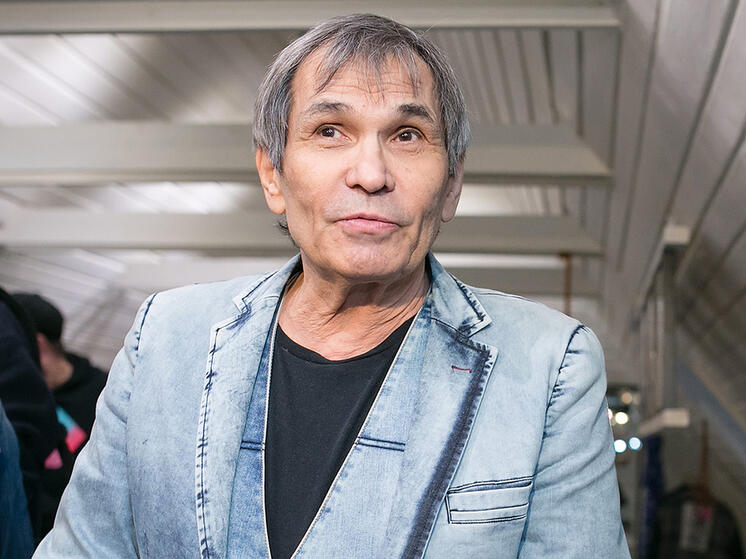 Бари Алибасов