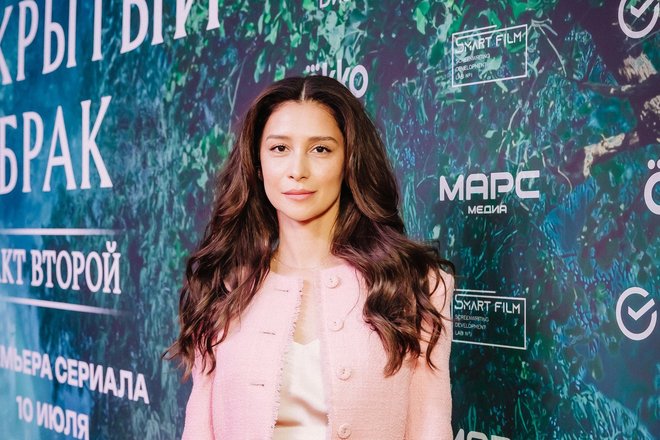 Равшана Куркова